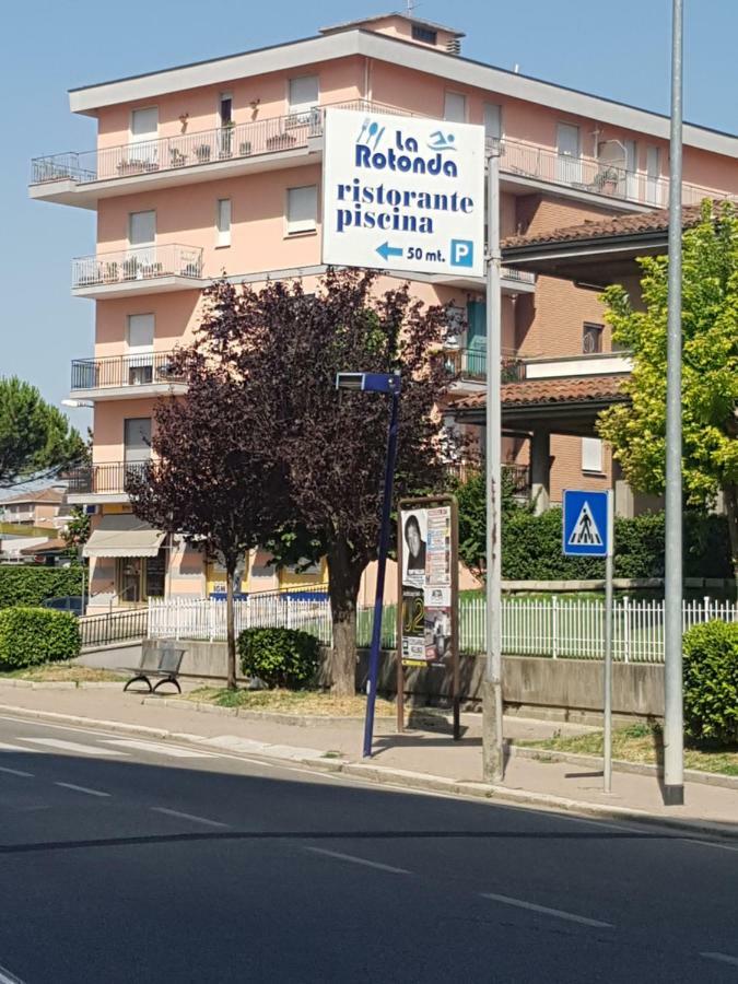 نيتسا مونفيراتو Appartamento Panoramico المظهر الخارجي الصورة